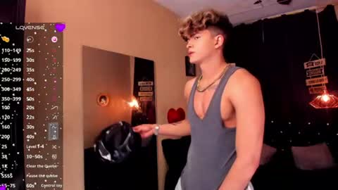 andrius_24 online show from July 9, 11:10 pm