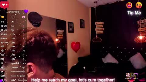 andrius_24 online show from August 2, 1:01 am