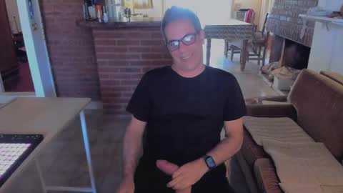 Andy Pandi online show from February 18, 4:37 pm