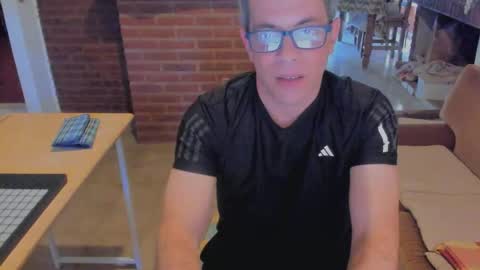 Andy Pandi online show from February 20, 5:43 pm