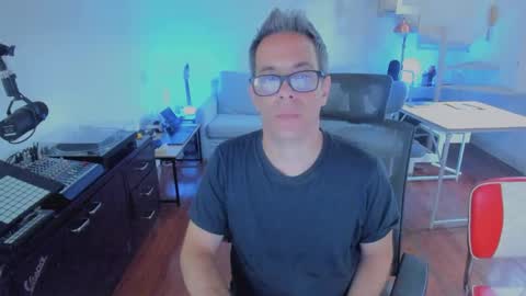 Andy Pandi online show from March 1, 2:47 pm