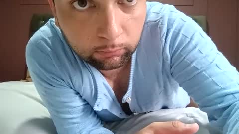 andy323566 online show from July 1, 5:03 pm