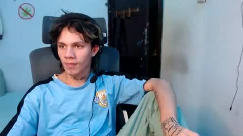 andy_dan1 online show from July 26, 12:48 am