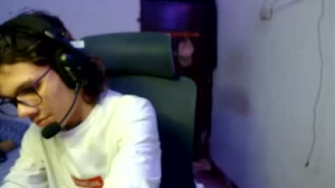 andy_dan1 online show from July 26, 7:19 pm
