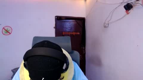 andy_dan1 online show from August 1, 8:59 pm