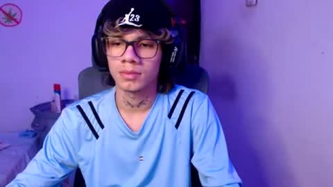 andy_dan1 online show from August 1, 10:05 pm