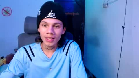 andy_dan1 online show from August 9, 10:55 pm