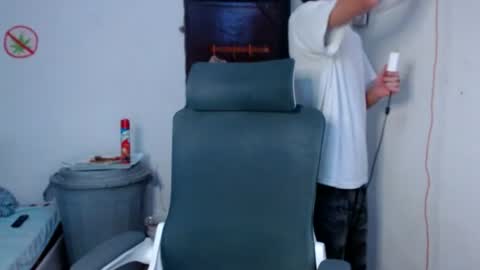 andy_dan1 online show from August 14, 8:12 pm