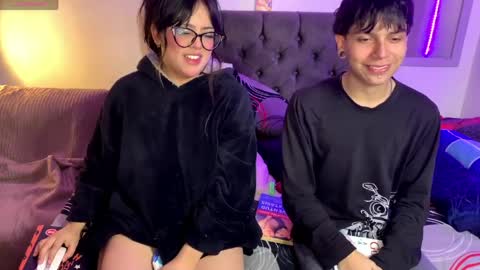 andy_emily online show from March 29, 7:05 am