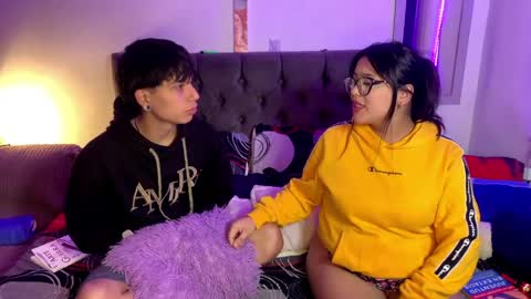 andy_emily online show from March 31, 9:39 am