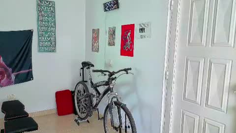 andy_gray01 online show from August 6, 5:56 pm