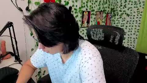 andy_gray01 online show from August 11, 8:44 pm