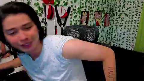 andy_gray01 online show from August 11, 9:50 pm