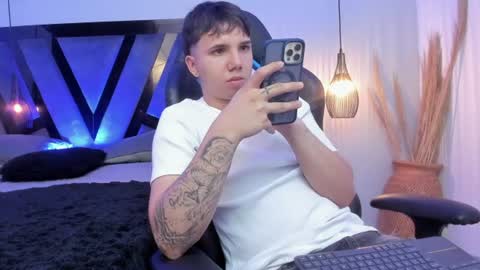ANDY online show from August 5, 6:44 am