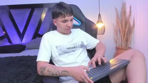 ANDY online show from August 9, 6:36 am