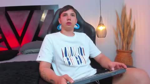 ANDY online show from August 11, 3:14 pm