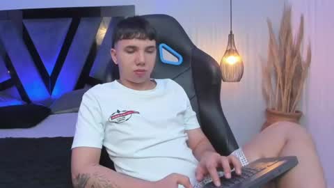 ANDY online show from August 14, 3:26 pm