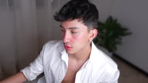 andy rubio  online show from August 9, 12:33 am
