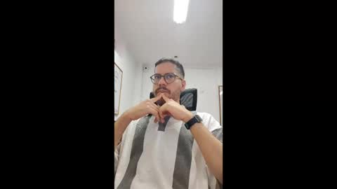 Andy online show from April 10, 7:46 pm