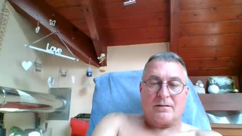 andybayern online show from July 18, 10:49 am