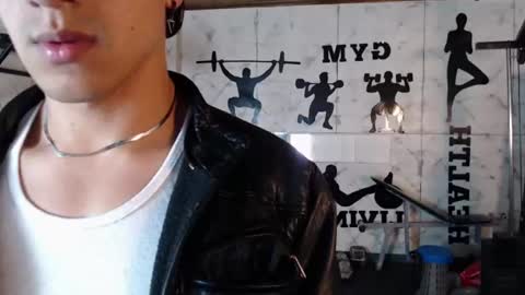Andy Joy  online show from August 13, 6:00 pm