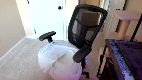 andysaurus_rex1 online show from July 22, 6:54 pm