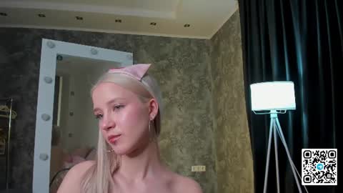 Anelly online show from August 5, 12:36 pm