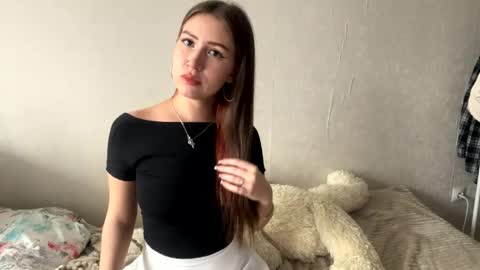 Anfisajess online show from April 29, 1:02 pm