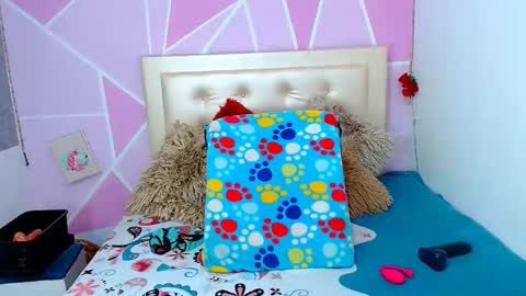 ange_drty online show from April 17, 8:43 am