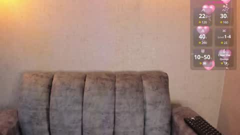 angeelblosoom online show from August 12, 7:27 pm