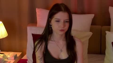  Rose  18  New here  online show from August 11, 3:03 pm