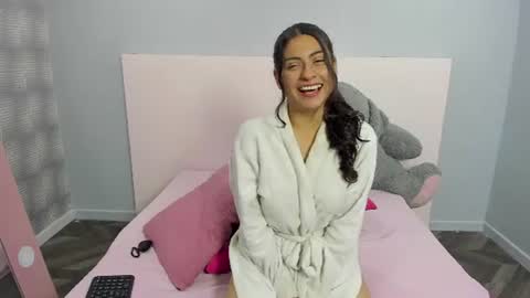 Angel alba online show from August 6, 5:39 am