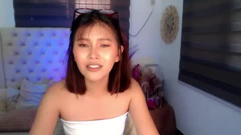 Muxhiee online show from July 27, 6:19 am