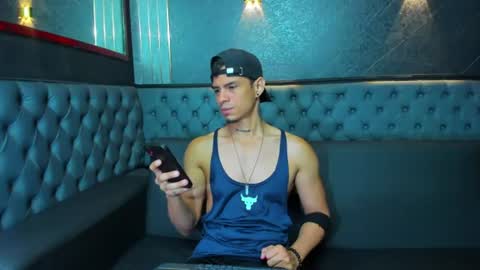 angel_blessed online show from August 5, 11:52 am