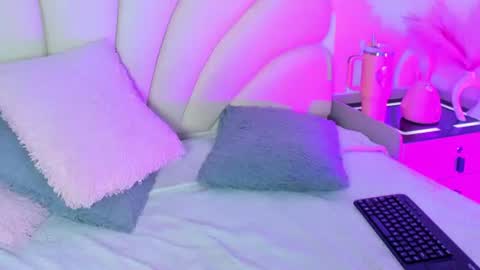 Angel online show from August 5, 2:48 pm