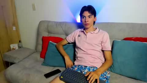 angel_dustt1 online show from July 5, 8:23 pm