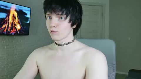 Ray online show from July 25, 6:23 pm