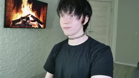 Ray online show from August 9, 6:09 pm