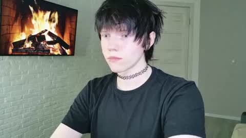 Ray online show from August 10, 8:32 pm