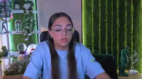 angel_hip online show from August 10, 5:58 pm