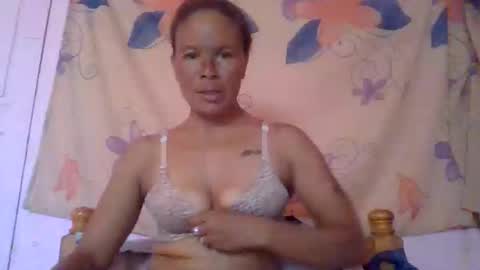 Angel Mayah online show from June 10, 8:32 am