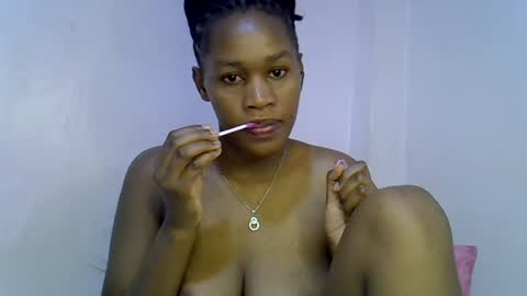 angel_mia5 online show from July 28, 11:00 pm
