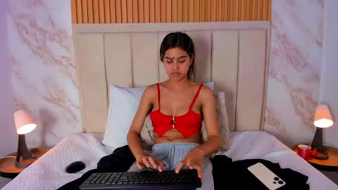 Angel online show from August 14, 10:24 pm