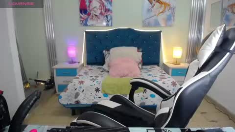 angel_princess18 online show from August 4, 2:52 am
