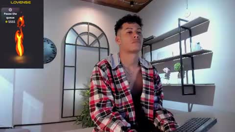 Angel  online show from August 11, 1:57 pm