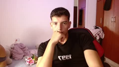 Angel online show from August 15, 11:30 pm