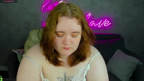 Angela online show from August 12, 9:22 am