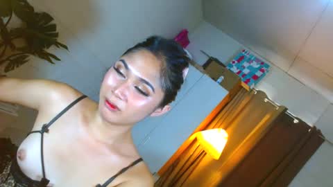 angela online show from August 6, 11:26 pm