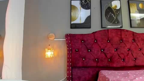 angela_nix online show from August 13, 5:38 pm
