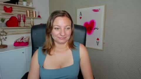 Angela online show from July 23, 8:05 am